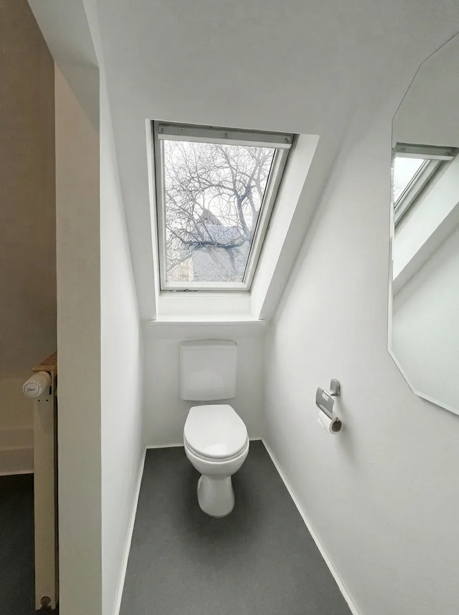 DG WC